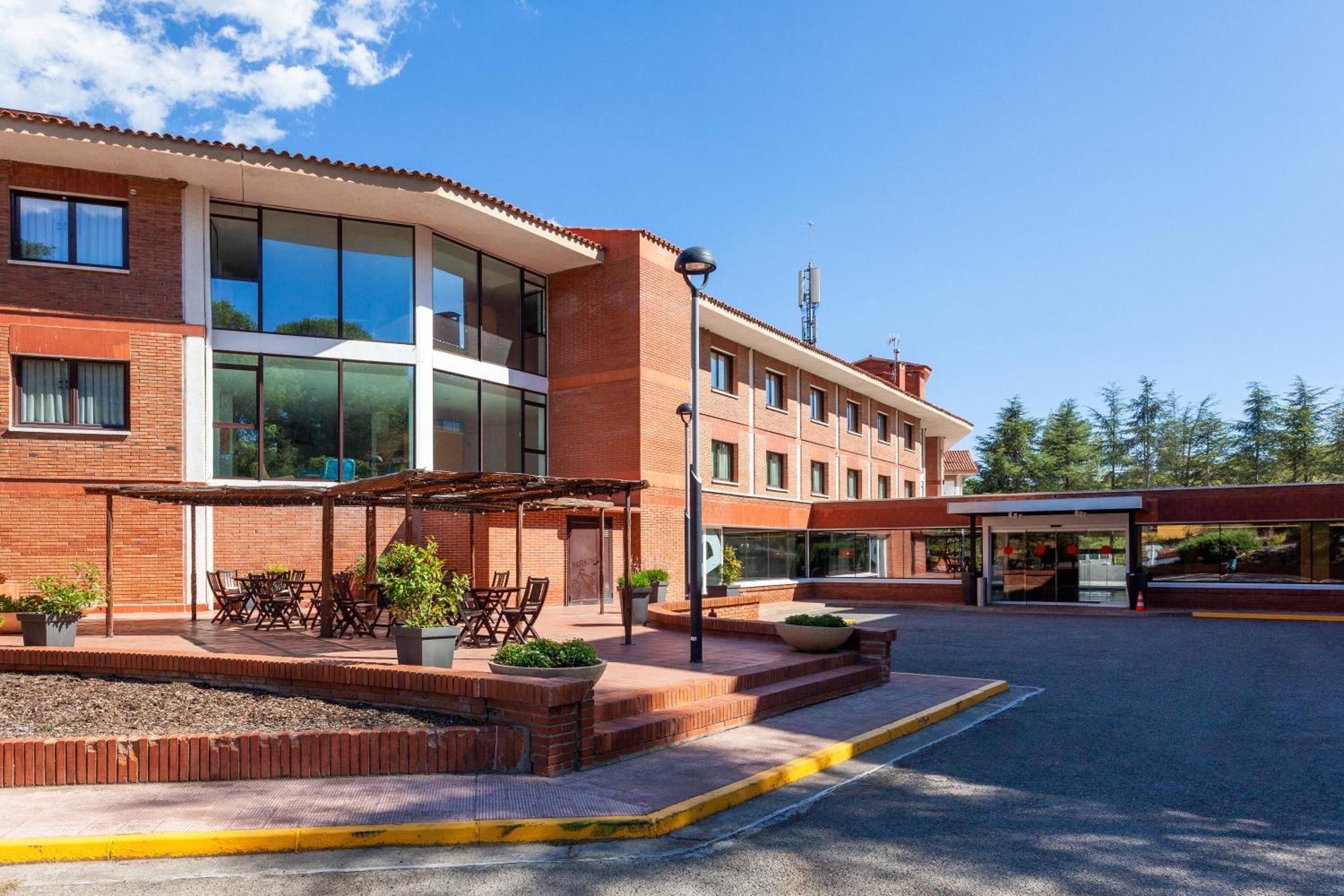 Checkin Montserrat Collbato Exterior photo